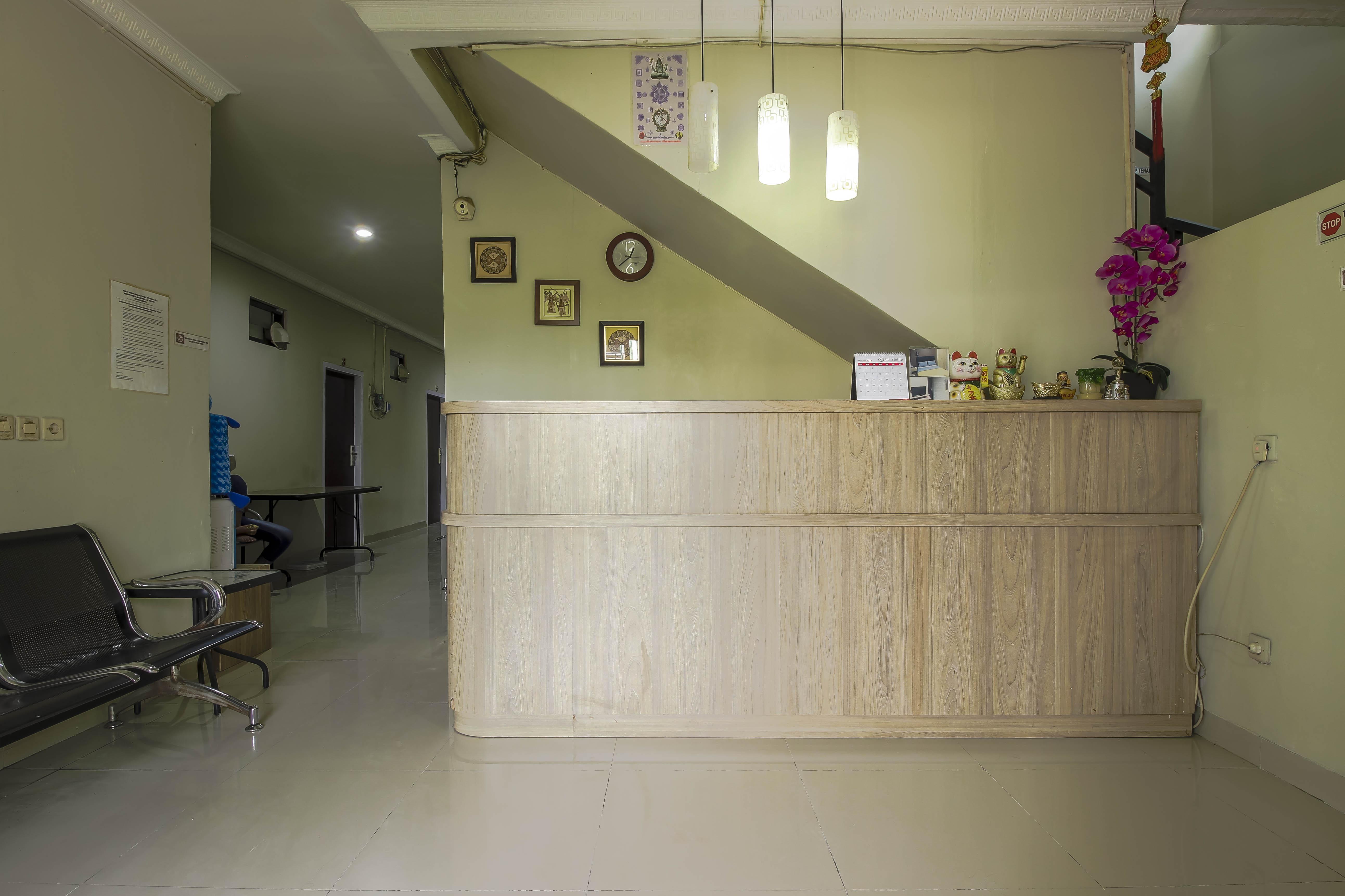 Reddoorz Plus Near Lippo Cikarang Mall بيكاسي المظهر الخارجي الصورة