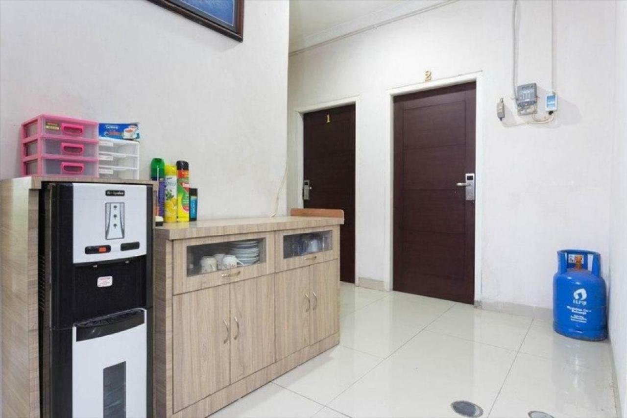 Reddoorz Plus Near Lippo Cikarang Mall بيكاسي المظهر الخارجي الصورة